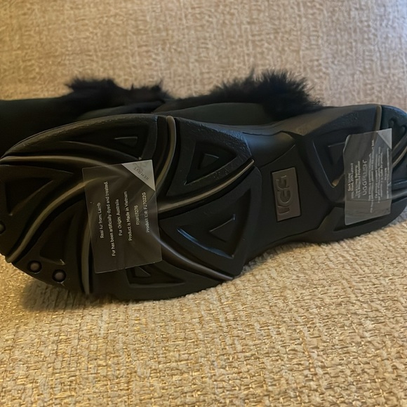 UGG SUNBURST MINI BLACK BOOTS - WOMEN'S - Picture 8 of 9